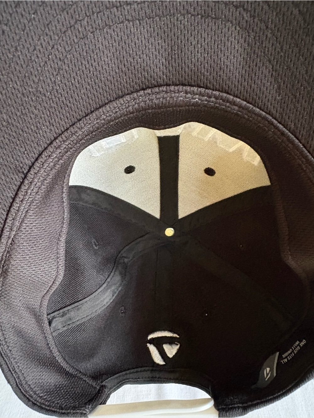 Taylormade RAW Tour Black Cap Hat SnapBack Golf - Picture 7 of 11